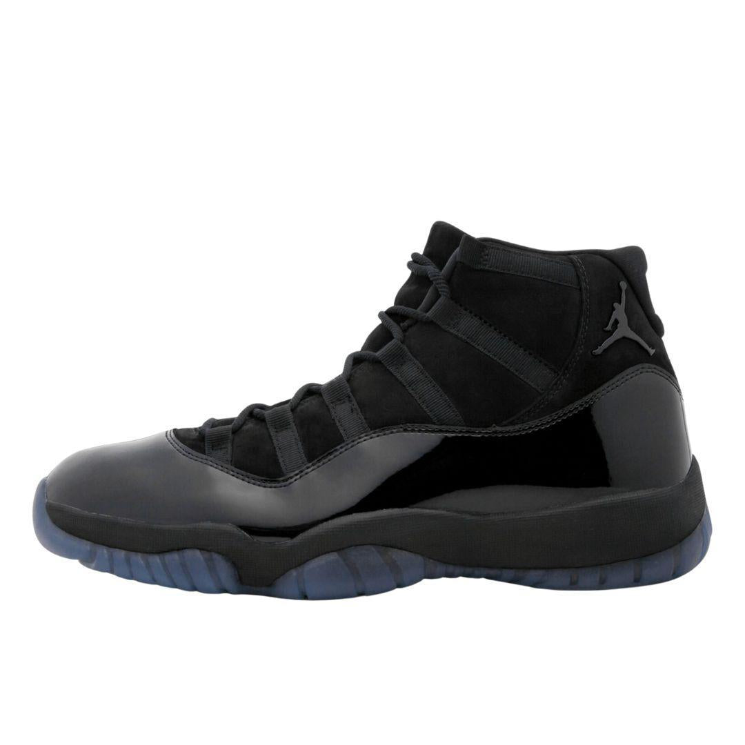 JORDAN 11 RETRO CAP & GOWN