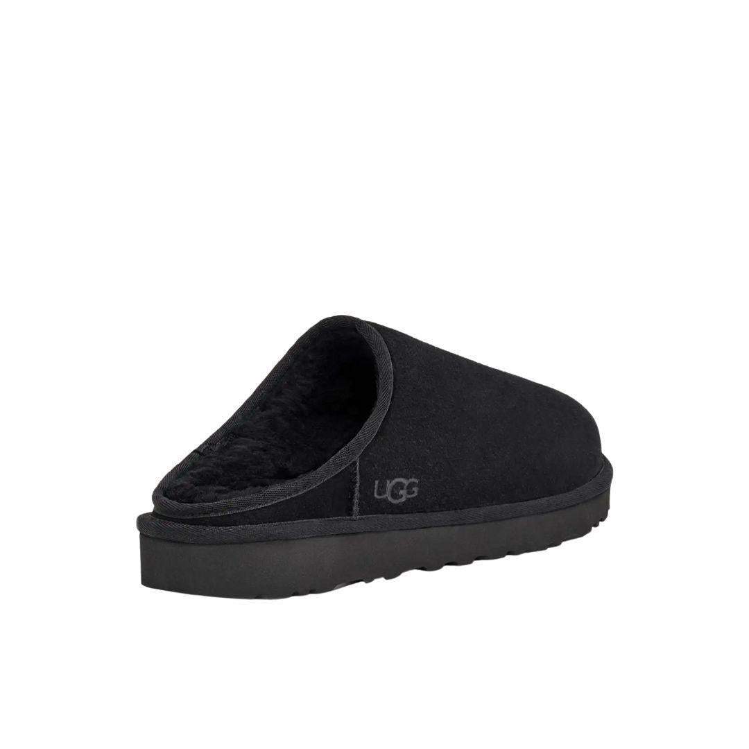 UGG CLASSIC SLIP ON BLACK