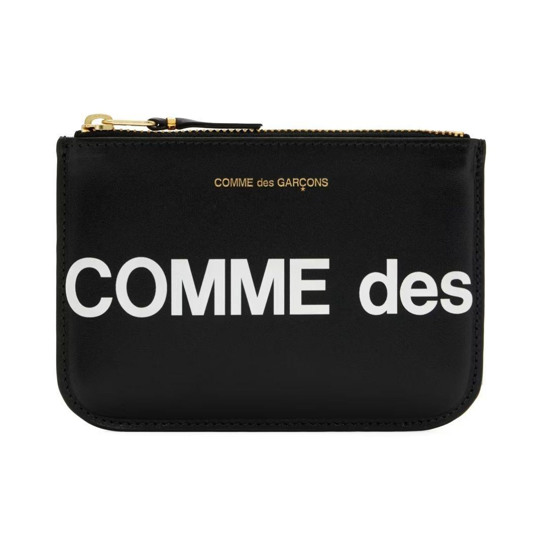 COMME DES GARCON HUGE LOGO SMALL POUCH BLACK