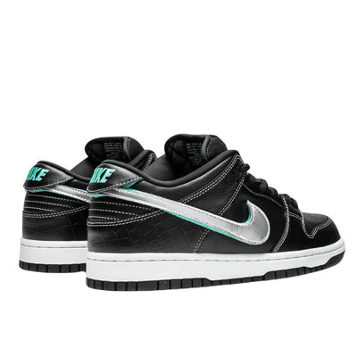 NIKE SB DUNK LOW DIAMOND SUPPLY CO BLACK DIAMOND