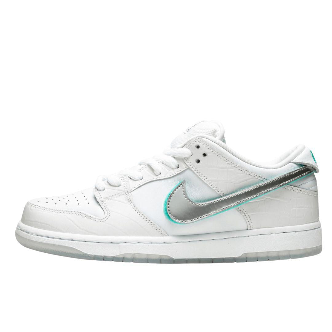 NIKE SB DUNK LOW DIAMOND SUPPLY CO WHITE DIAMOND