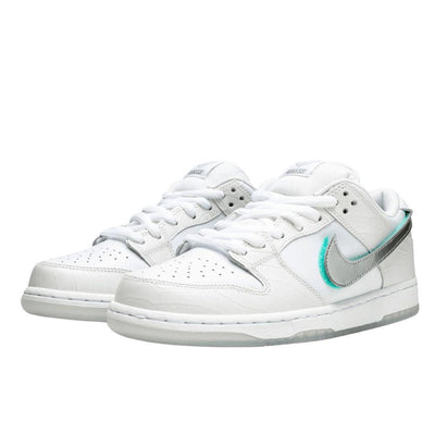 NIKE SB DUNK LOW DIAMOND SUPPLY CO WHITE DIAMOND