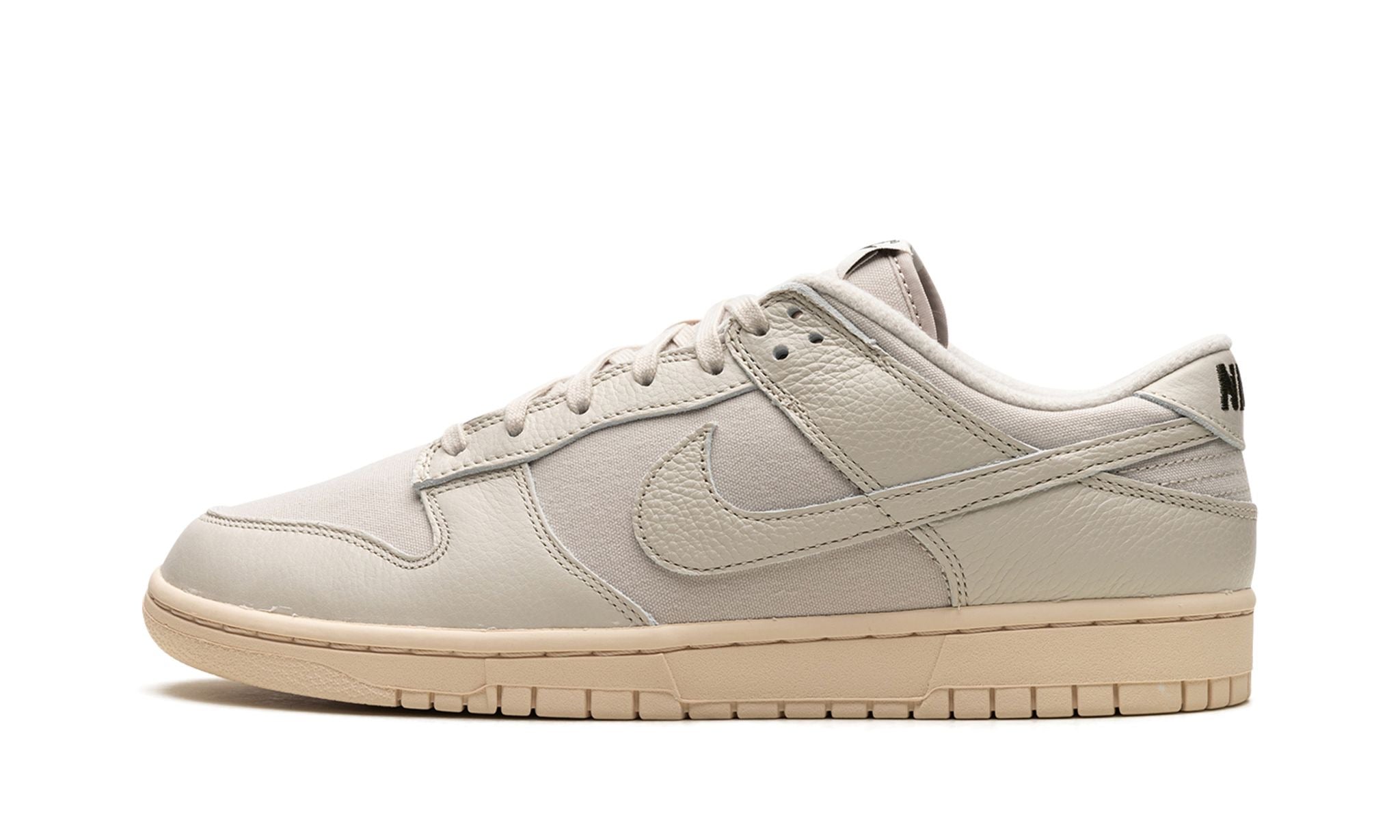 NIKE DUNK LOW PREMIUM LIGHT OREWOOD BROWN – ONE OF A KIND