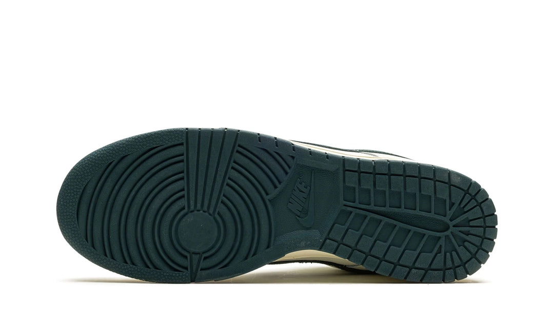 NIKE DUNK LOW ATHLETIC DEPARTMENT DEEP JUNGLE ONE OF A KIND
