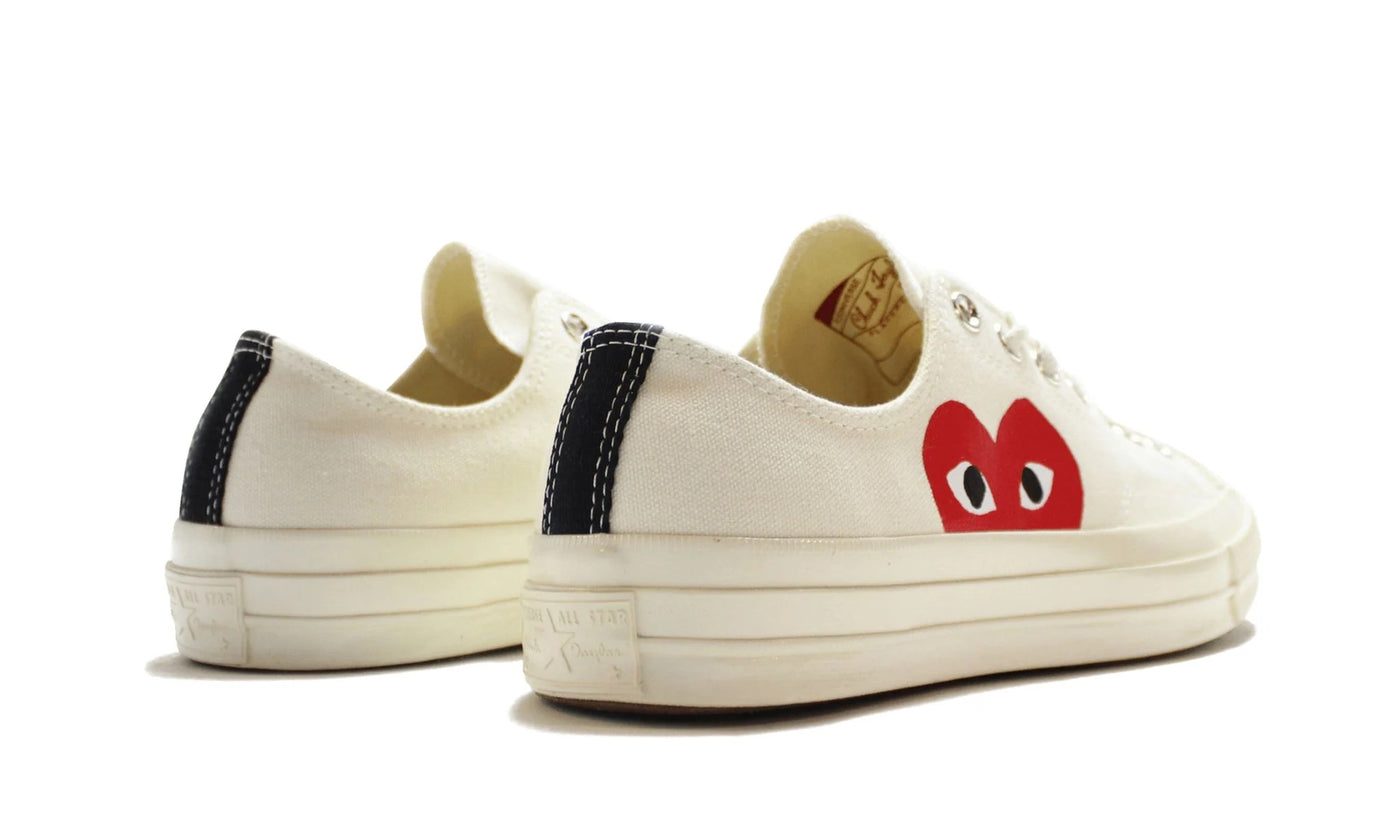 COMME DES GARÇONS PLAY CONVERSE CHUCK TAYLOR LOW ALL STAR WHITE