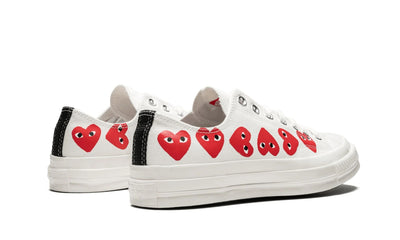 COMME DES GARÇONS PLAY CONVERSE CHUCK TAYLOR LOW MULTI HEART LOGO WHITE