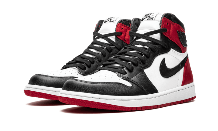 Black toe satin air jordan 1 best sale